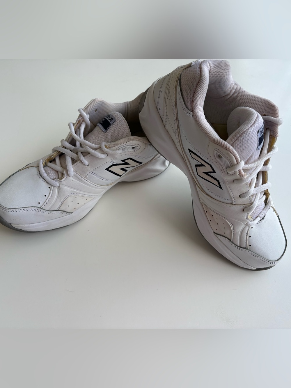 New Balance 623 Women’s White Sneakers. Size 7